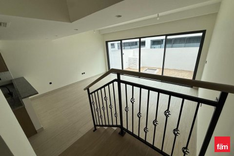 Vilă de închiriat în Dubai, EAU 4 dormitoare, 144 mp. №662235 - poză 7