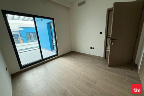 Vilă de închiriat în Dubai, EAU 4 dormitoare, 144 mp. №662235 - poză 8