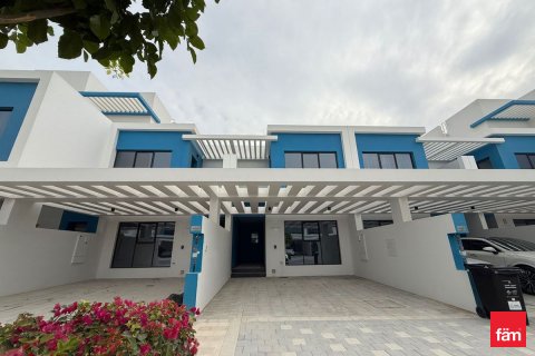 Vilă de închiriat în Dubai, EAU 4 dormitoare, 144 mp. №662235 - poză 1