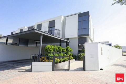 טאונהאוס למכירה ב Al Furjan, Dubai, איחוד האמירויות 4 חדרי שינה, 384.3 מ"ר, מספר 662229 - תמונה 1