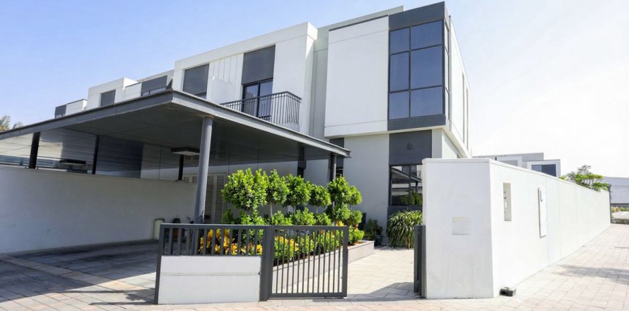 Casa urbana em Al Furjan, Dubai, EAU 4 quartos, 384.3 m2 № 662229