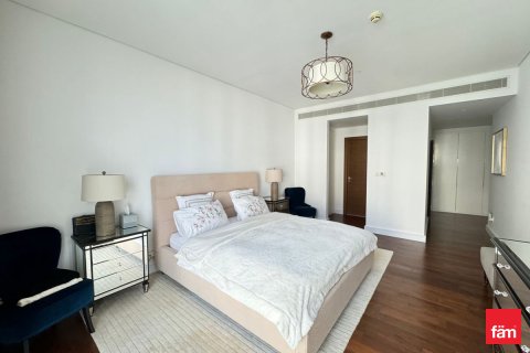 Lägenhet uthyres i Al Wasl, Dubai, UAE 3 sovrum, 210 kvm Nr. 662234 - fotografi 9