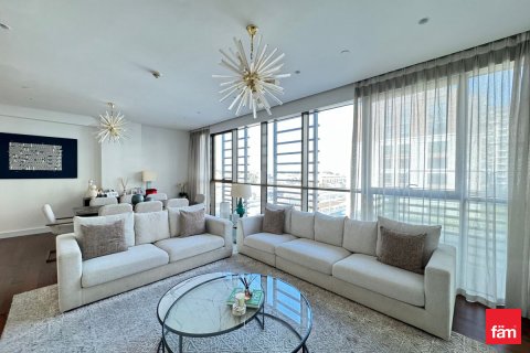 Lägenhet uthyres i Al Wasl, Dubai, UAE 3 sovrum, 210 kvm Nr. 662234 - fotografi 7