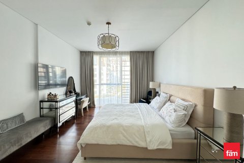 Lägenhet uthyres i Al Wasl, Dubai, UAE 3 sovrum, 210 kvm Nr. 662234 - fotografi 14