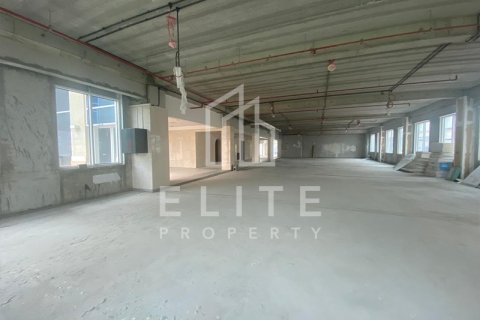Building in Dubai Investment Park, UAE 3528 sq.m. № 620223 - photo 1
