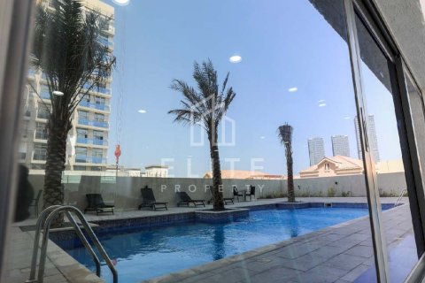 Budova v Jumeirah Village Circle, Dubai, SAE 17344 m² Č.: 620225 - fotografie 10