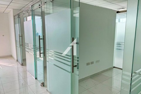 Business Bay、Dubai、UAE にあるオフィスの賃貸物件 177 m2、No702068 - 写真 4