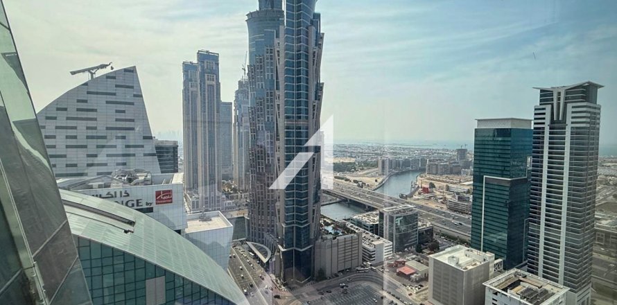 Business Bay、Dubai、UAEにあるオフィス 177 m2 No702068