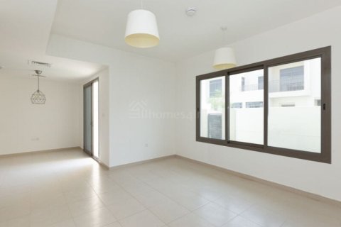 Casa urbana para arrendamento em Town Square, Dubai, EAU 3 quartos, 189 m2 № 693734 - foto 13