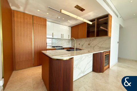 Apartment sa Palm Jumeirah, Dubai, UAE 3 silid-tulugan, 188 sq.m. № 684997 - larawan 3