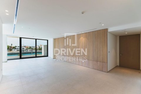 Apartmán v Jumeirah, Dubai, SAE 4 spálne, 341.42 m2 č. 744475 - Fotografia 1