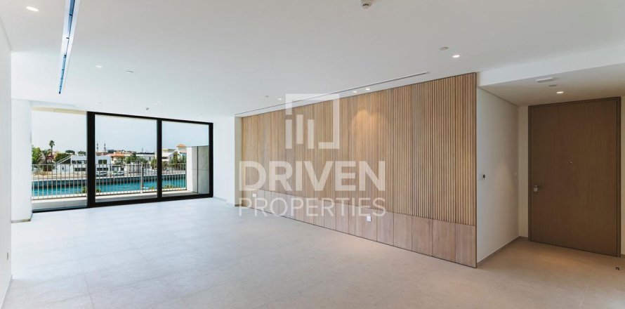 Apartmán v Jumeirah, Dubai, SAE 4 spálne, 341.42 m2 č. 744475