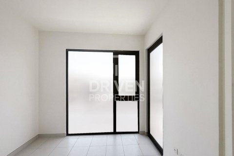 Townhouse in Dubai South (Dubai World Central), Dubai, UAE 3 bedrooms, 185 sq.m. № 683554 - photo 6