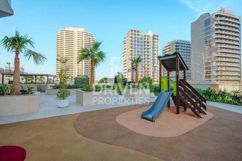 Huoneisto Jumeirah Village Circle, Dubai, Arabiemiraatit 1 makuuhuone, 75 m2 № 683625 - kuva 16