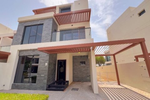 Rijtjeshuis te huur in DAMAC Hills (Akoya by DAMAC), Dubai, VAE 6 slaapkamers, 256 vr.m., nr 690826 - foto 22