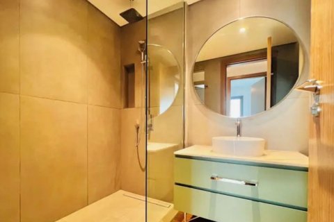 Apartament de vânzare în Dubai, EAU 2 dormitoare, 98 mp. №702043 - poză 4