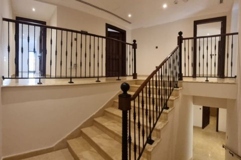 Řadový dům na Saadiyat Island, Abu Dhabi, SAE 4 ložnice, 404 m² Č.: 594542 - fotografie 13