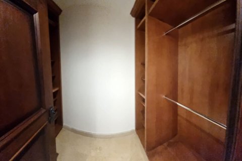 Řadový dům na Saadiyat Island, Abu Dhabi, SAE 4 ložnice, 404 m² Č.: 594542 - fotografie 22