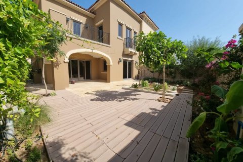 Kuća u nizu na Saadiyat Island, Abu Dhabi, UAE 3 spavaćih soba, 351 m2 Br. 594545 - fotografija 1