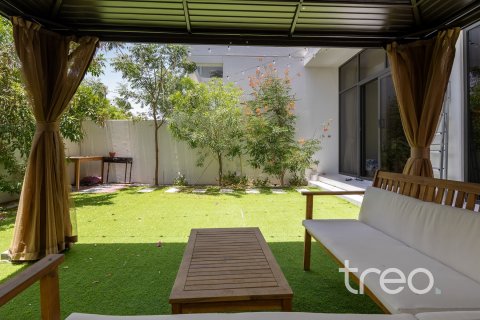 Müüa ridamaja asukohaga Dubai, AÜE: 3 magamistoaga, 171.5 m² Nr 753711 - pilt 16