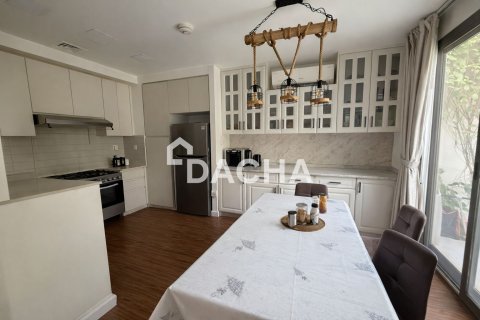 Rumah bandar di Town Square, Dubai, UAE 3 bilik tidur, 188 meter persegi № 726877