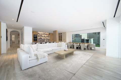 Villa til salg i Jumeirah Golf Estates, Dubai, UAE 6 soveværelser, 975.48 kvm № 762793 - foto 2
