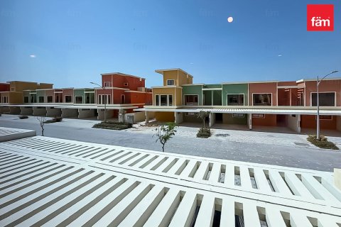 Kaupunkipientalo Dubai, Arabiemiraatit 5 makuuhuonetta, 219.6 m2 № 719051 - kuva 7