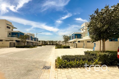 Rijtjeshuis te koop in Damac Lagoons, Dubai, VAE 4 slaapkamers, 204.39 vr.m., nr 753706 - foto 1