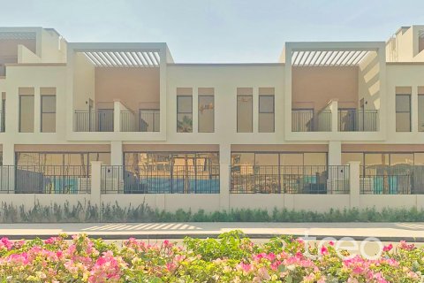 Rijtjeshuis te koop in Damac Lagoons, Dubai, VAE 3 slaapkamers, 197.88 vr.m., nr 753710 - foto 15