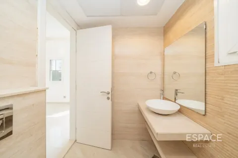 Villa in The Springs, Dubai, UAE 2 bedrooms, 167 sq.m. № 738130 - photo 5