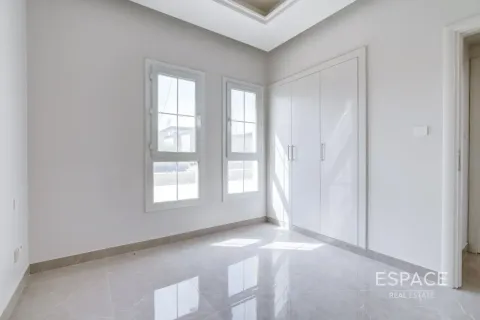 Villa in The Springs, Dubai, UAE 3 bedrooms, 209 sq.m. № 738131 - photo 10