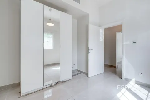 Villa in The Springs, Dubai, UAE 3 bedrooms, 209 sq.m. № 738131 - photo 7