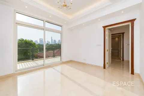 Villa in Jumeirah Islands, Dubai, UAE 4 bedrooms, 491 sq.m. № 738129 - photo 10