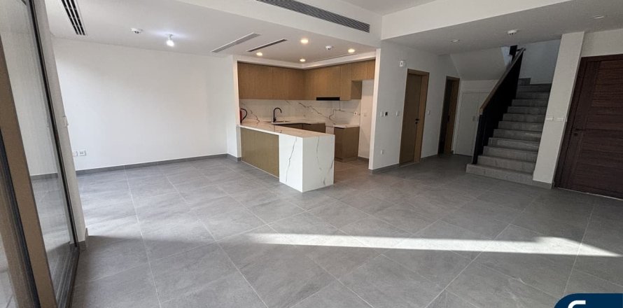 Rumah bandar di Dubai Land, Dubai, UAE 3 bilik tidur, 185 meter persegi № 697579