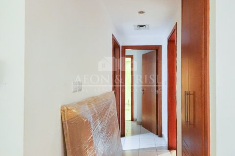 דירה למכירה ב Greens, Dubai, איחוד האמירויות  2 חדרי שינה, 141 מ"ר, מספר 649399 - תמונה 3