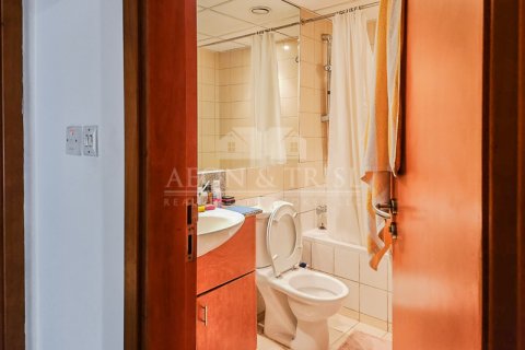 דירה למכירה ב Greens, Dubai, איחוד האמירויות  2 חדרי שינה, 141 מ"ר, מספר 649399 - תמונה 1