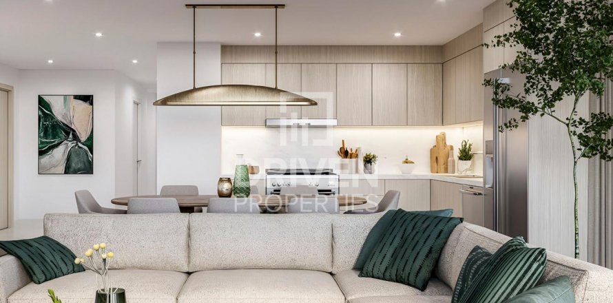 Квартира в Emirates Hills, Дубай, ОАЭ 2 спальни, 113м2 № 602256