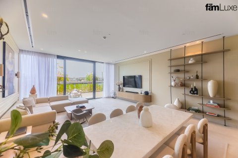 Пәтер Дубай, БАӘ-да 3 жатын бөлмелер, 268.2 м² № 696766 - фото 4