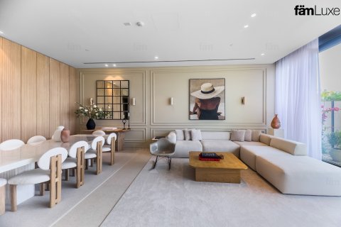 Dubai、UAEにあるマンション 3ベッドルーム、268.2 m2 No696766