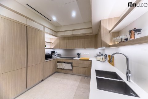 Пәтер Дубай, БАӘ-да 3 жатын бөлмелер, 268.2 м² № 696766 - фото 20