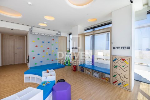Apartment in Al Satwa, Dubai, UAE 3 bedrooms, 168.71 sq.m. № 757284 - photo 18