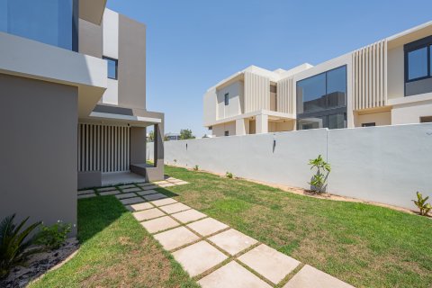 Vila di Jebel Ali, Dubai, UEA 4 kamar tidur, 403.2 m2 nomor 749721 - foto 24