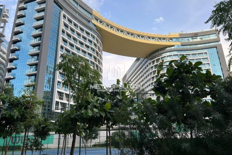 Купить апартаменты в отеле в Пальма Джумейра, Дубай, ОАЭ 33м2, № 664800 - фото 2