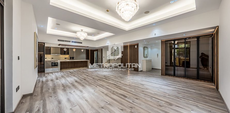 דירה ב Jumeirah Beach Residence, Dubai, איחוד האמירויות 3 חדרי שינה, 322 מ"ר מספר 664797