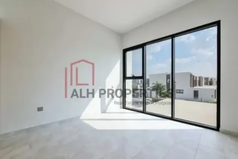 Kaupunkipientalo Dubai Land, Dubai, Arabiemiraatit 4 makuuhuonetta, 245 m2 № 690318 - kuva 13