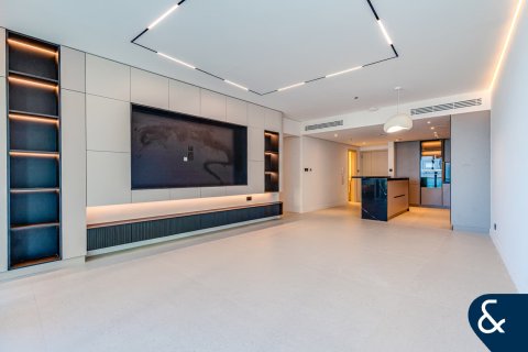 Apartament na sprzedaż w Jumeirah Beach Residence, Dubai, ZEA 3 sypialnie, 190 mkw., nr 666698 - zdjęcie 2