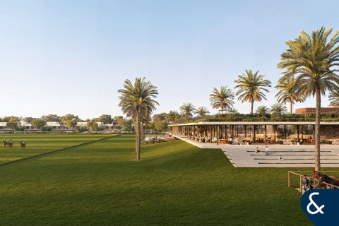 Villa en venta en Dubai Investment Park, Dubai, EAU 5 dormitorios, 458 m2 № 666693 - foto 6