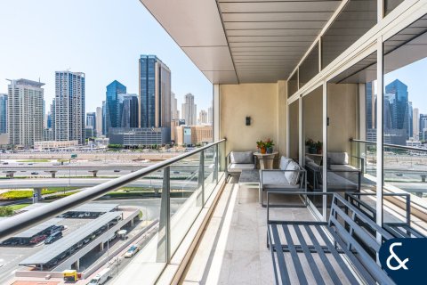 Apartamento para venda em Jumeirah Lake Towers, Dubai, EAU 2 quartos, 189 m2 № 666696 - foto 1