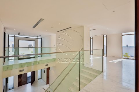 Villa in affitto a Abu Dhabi, EAU 6 camere da letto, 1726 mq. № 615524 - foto 15