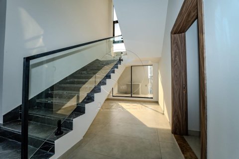 Vila v Al Shamkha, Abu Dhabi, SAE 4 ložnice, 510 m² Č.: 615525 - fotografie 7